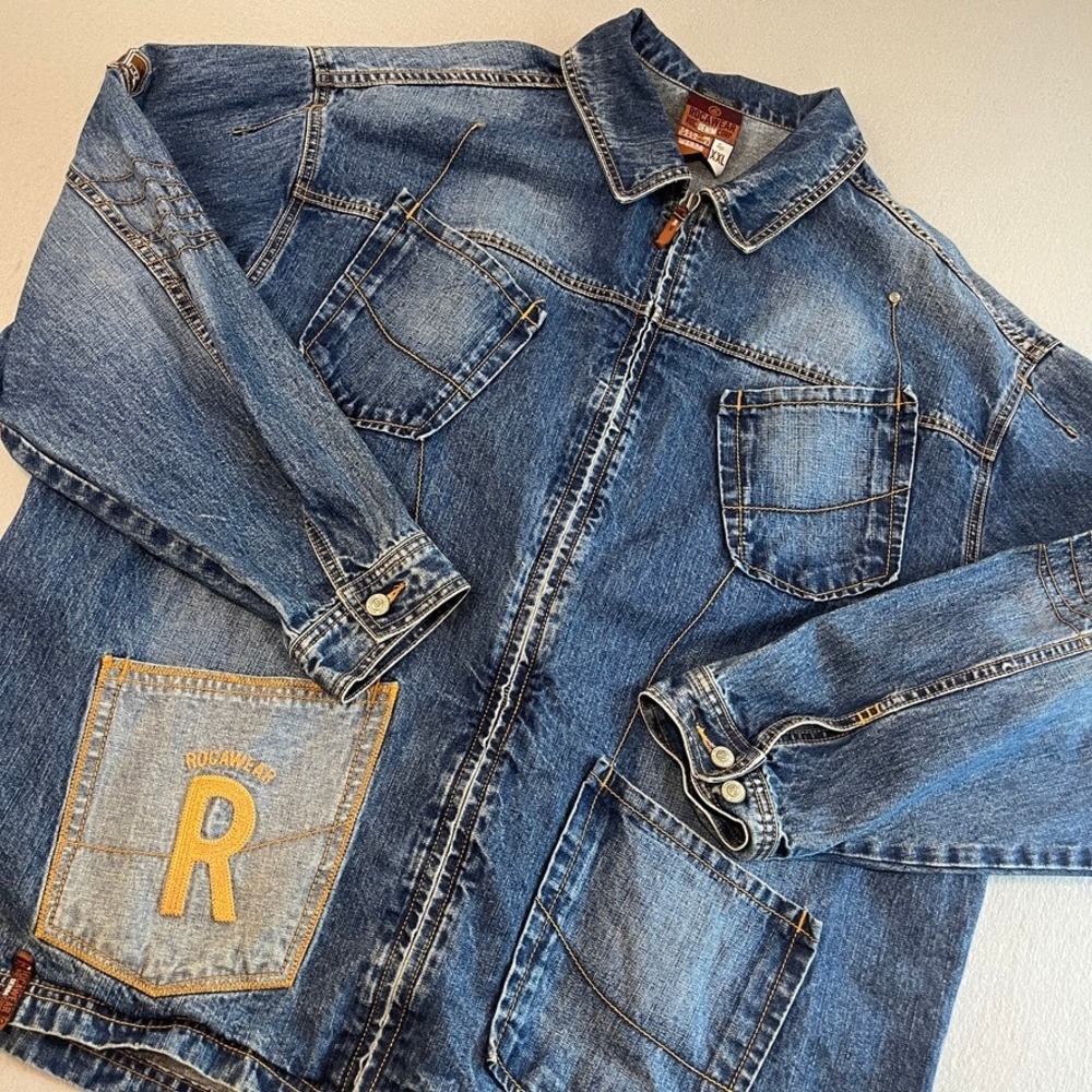 Rocawear Denim Jacket Full Zip Mens XXL R Logo Pockets Trucker Style